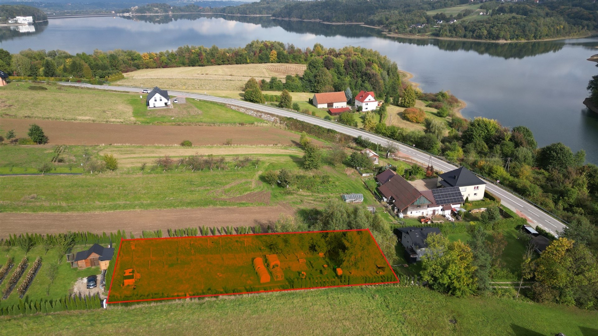 Działka na sprzedaż