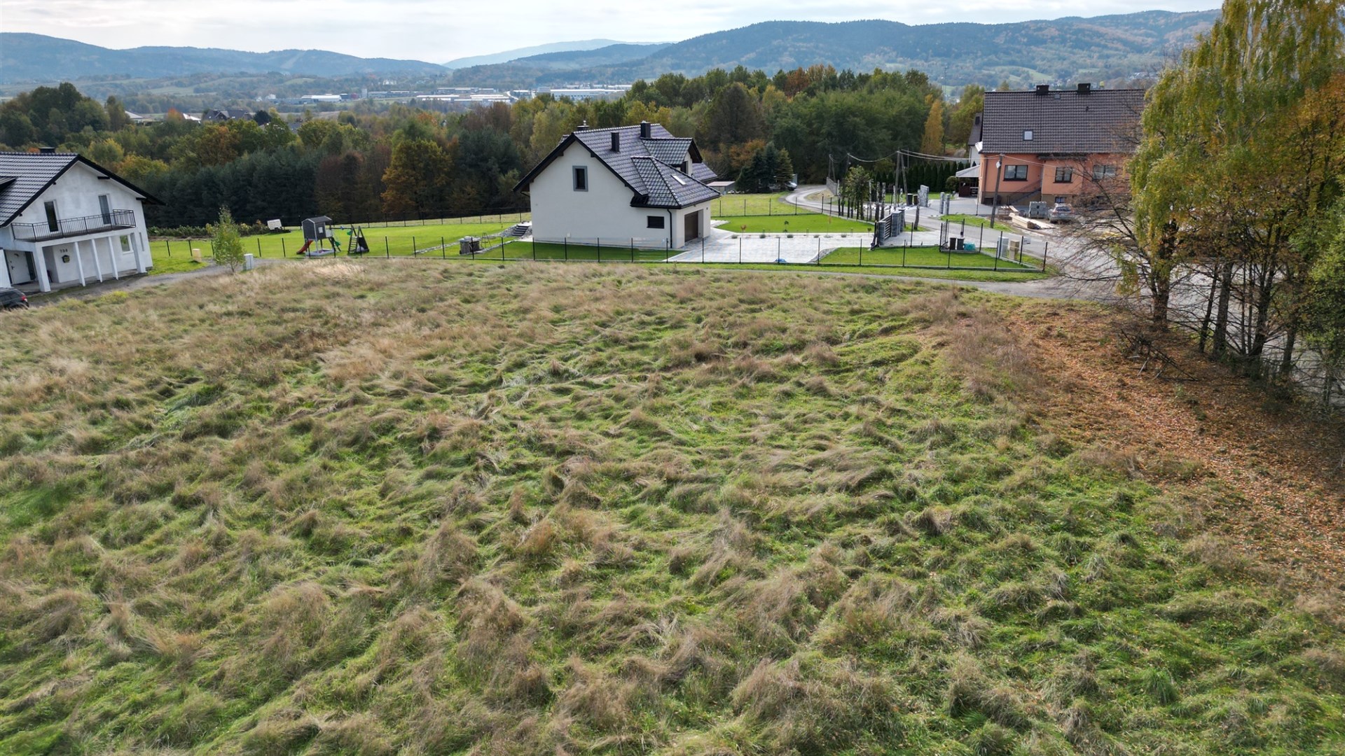 Działka na sprzedaż