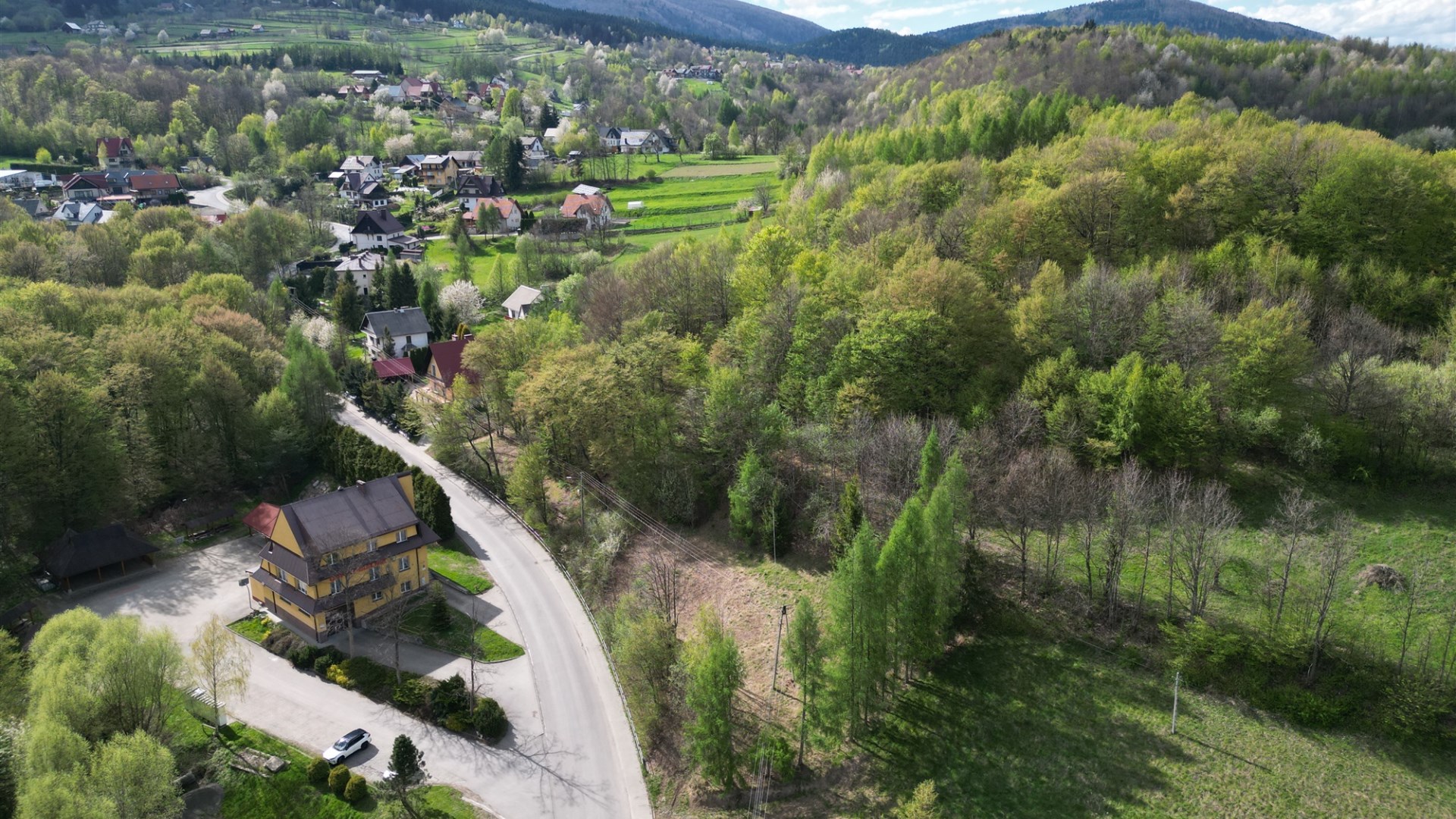 Działka na sprzedaż