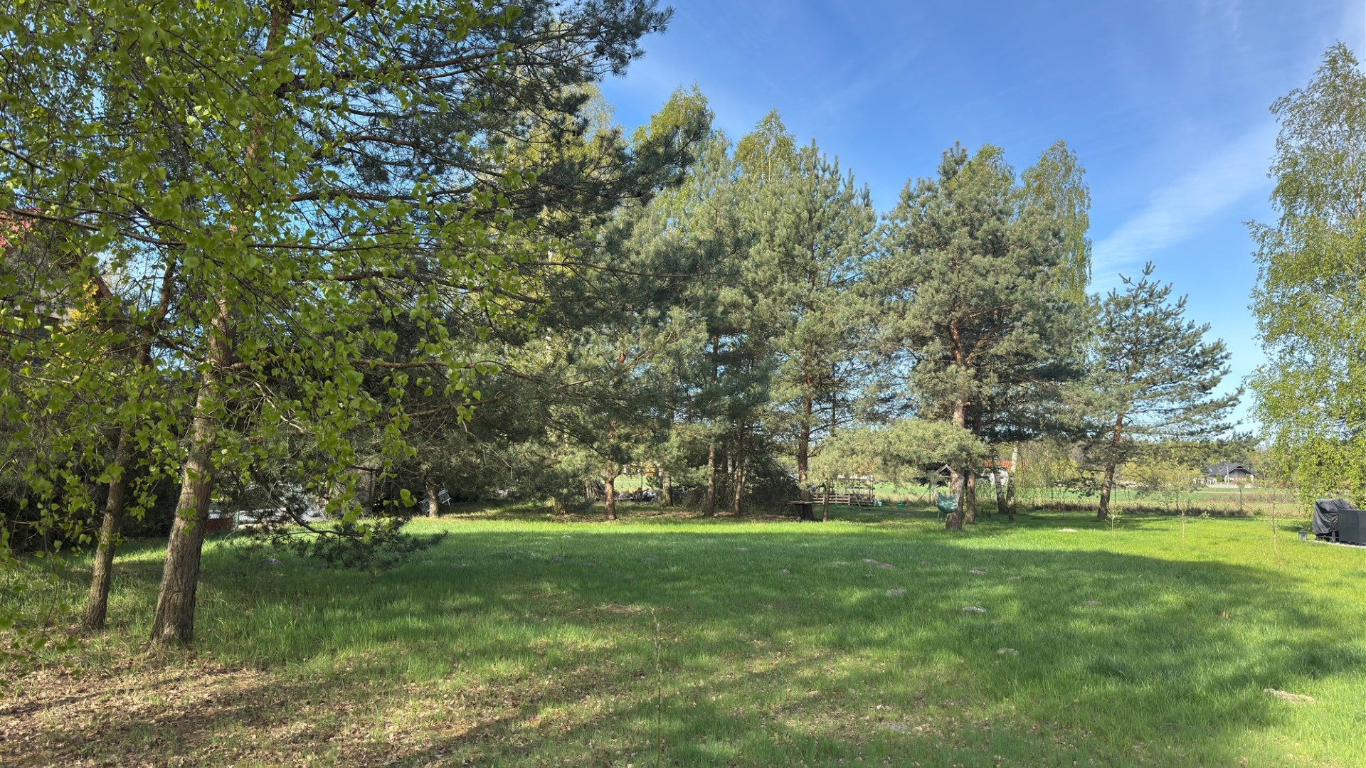 Działka na sprzedaż