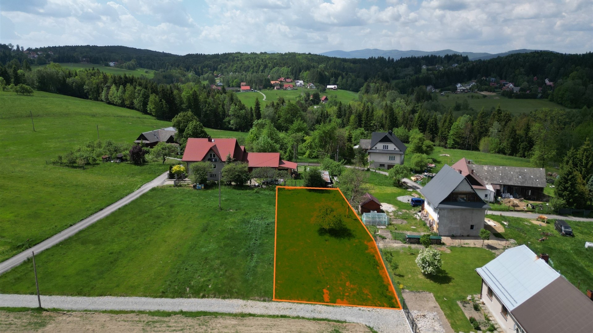 Działka na sprzedaż